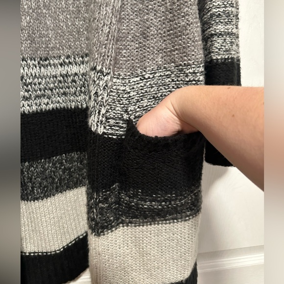 Nordstrom BP Black, Gray, White Stripped Long Sleeve Knit Open Cardigan (Size M) - Picture 3 of 7